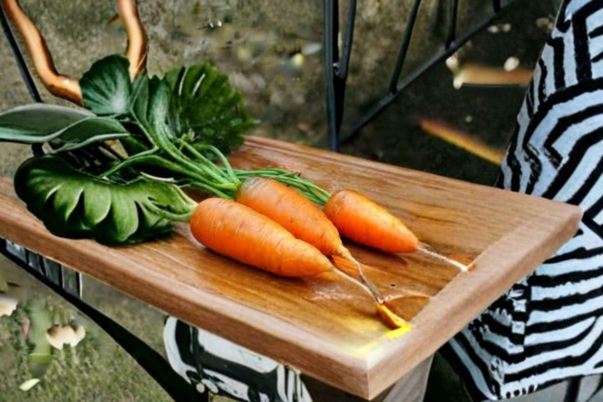 Carrot Seeds – Chantenay Red Cored Heirloom Root Vegetable – Daucus carota subsp. sativus, Heavy Soil Friendly, Sweet & Stocky Roots