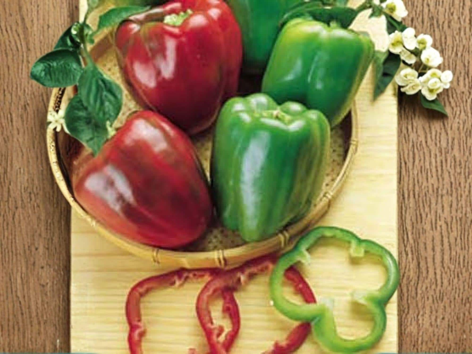 California Wonder Bell Pepper Seeds – Heirloom Sweet Vegetable Garden, Large Blocky Fruits, Green to Red, 25 Seeds
