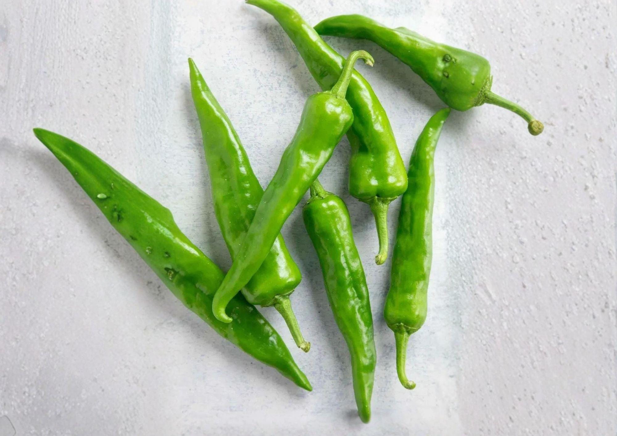 Hatch Giuzeppi Hot Pepper Seeds – 25 Heirloom New Mexico Green Red Chili, Long Tapered Peppers, Medium Heat, Gourmet Vegetable Seeds