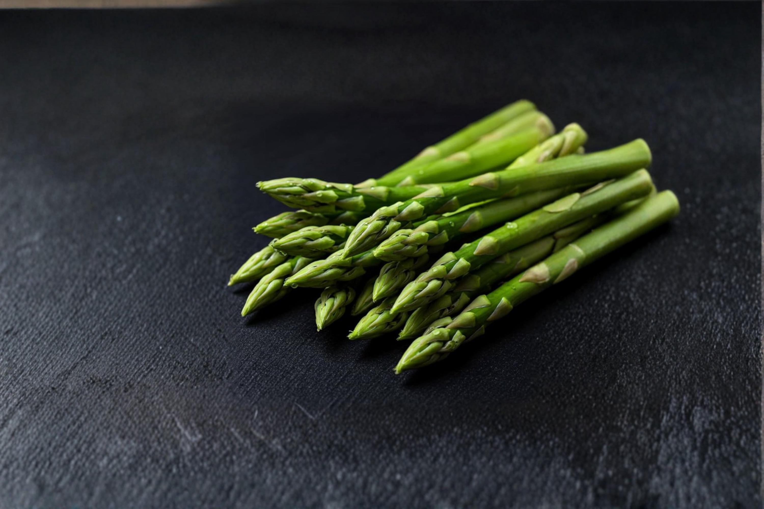 Jersey Giant Asparagus Plants – 2 Bare Root Crowns – Perennial Edible Vegetable – Asparagus officinalis