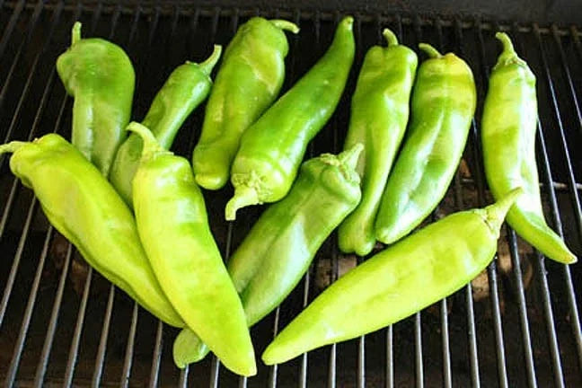 Anaheim Chili Pepper Seeds - Capsicum annuum for Stuffed Peppers & Grilling - Mild Heat, High Yield, Home Garden