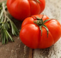 Heirloom Beefsteak Red Tomato Seeds - 25 Premium Solanum lycopersicum for Home Gardening, Salad & Sauce